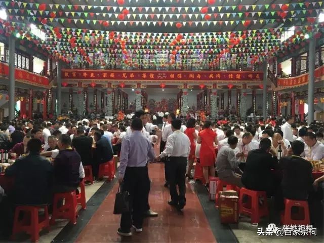 阜南张氏祠堂落成庆典仪式,张氏祠堂唱戏人山人海