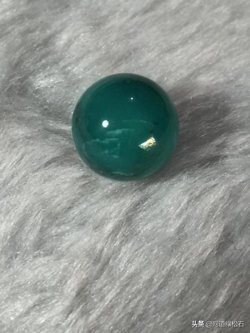 绿松石内部冰裂,绿松石盘着就出现冰裂