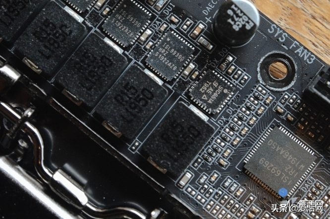 mini-ITX主板该怎么做成旗舰？来看看技嘉Z490IAORUSULTRA