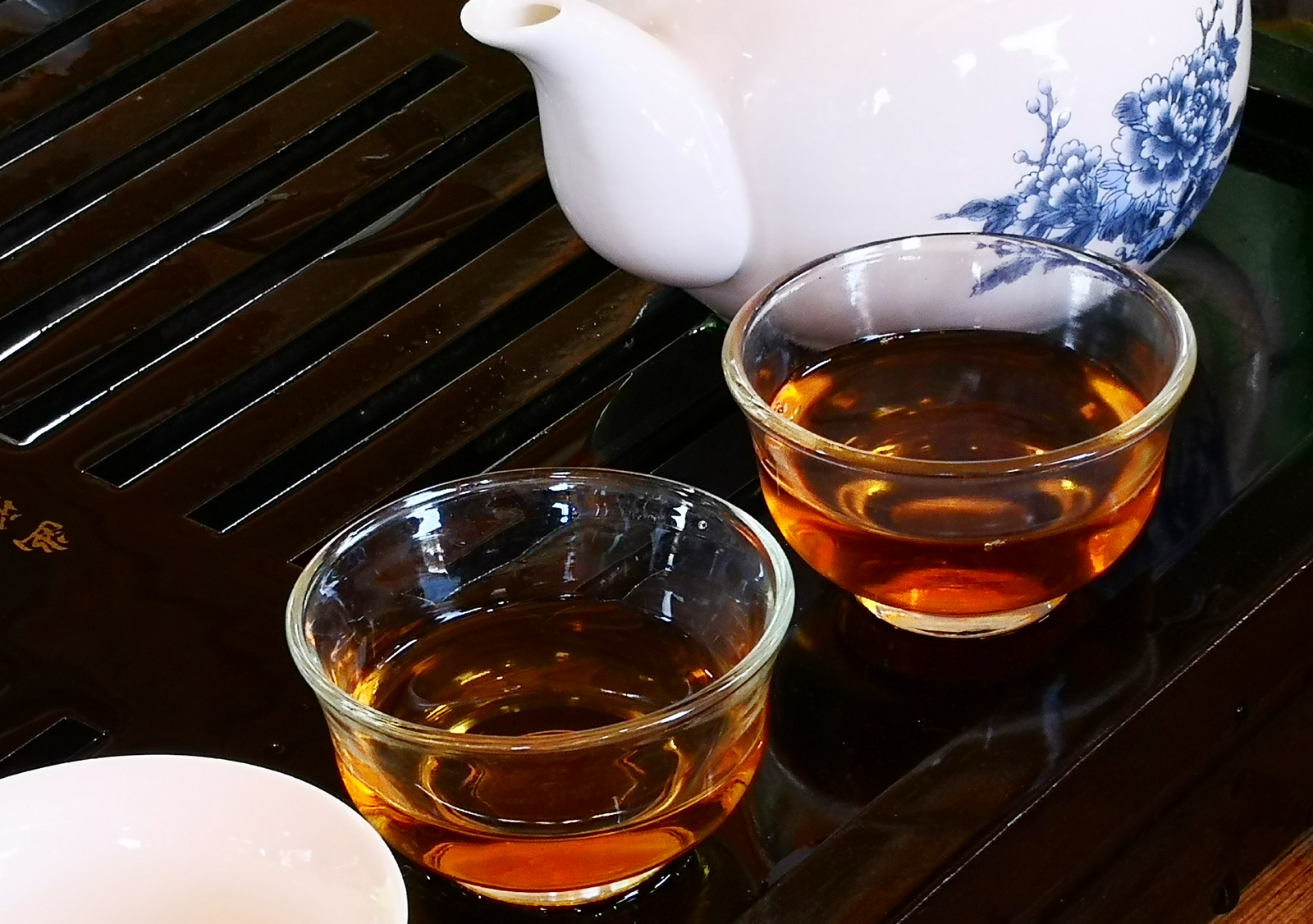 自炒茶叶纯天然,云南茶传统柴火手工炒茶