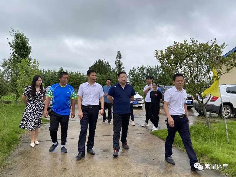 圆梦足球,公益足球课走进乡村学校