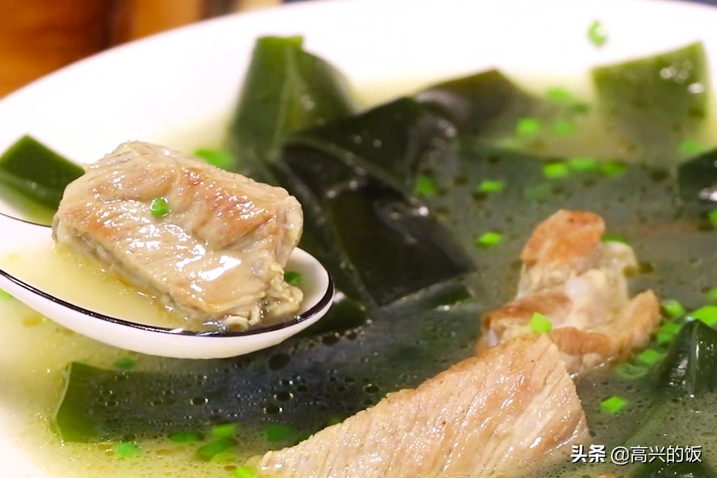 海带是怎么做软烂老人能吃,海带炖排骨汤怎么炖最好喝