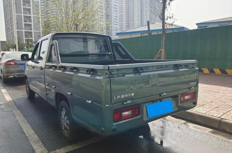 创业新装备，长5米多可拉货可家用，落地7万出头，带你看五菱*途征**