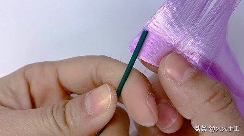 丝带抽丝变芦苇教程,丝带做芦苇草视频