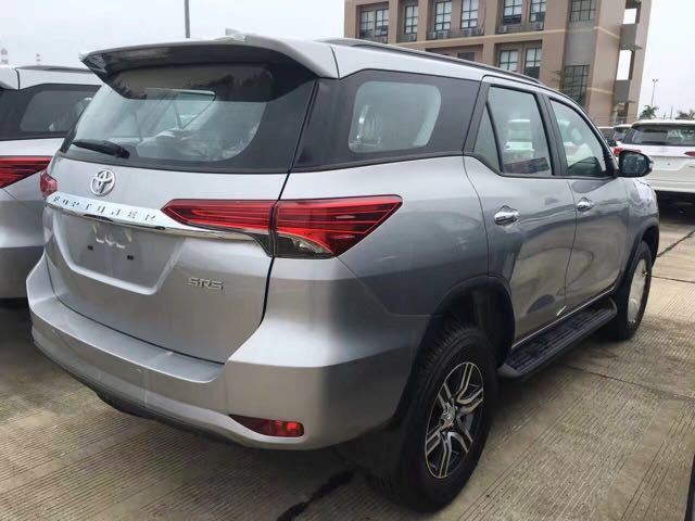 丰田霸道中东柴油版,2018年7月进口17款丰田霸道2700