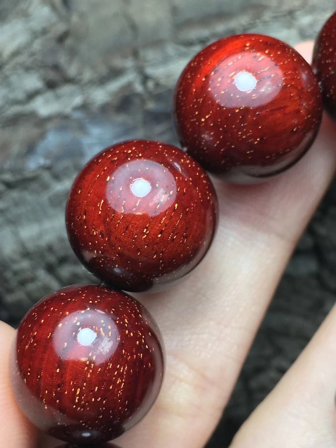 什么样的小叶紫檀算老料,什么样的小叶紫檀有盘玩价值