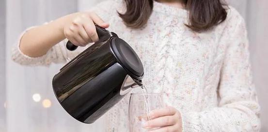 孕期检查羊水会有数值波动嘛,孕期检查羊水少是因为胎儿憋尿吗