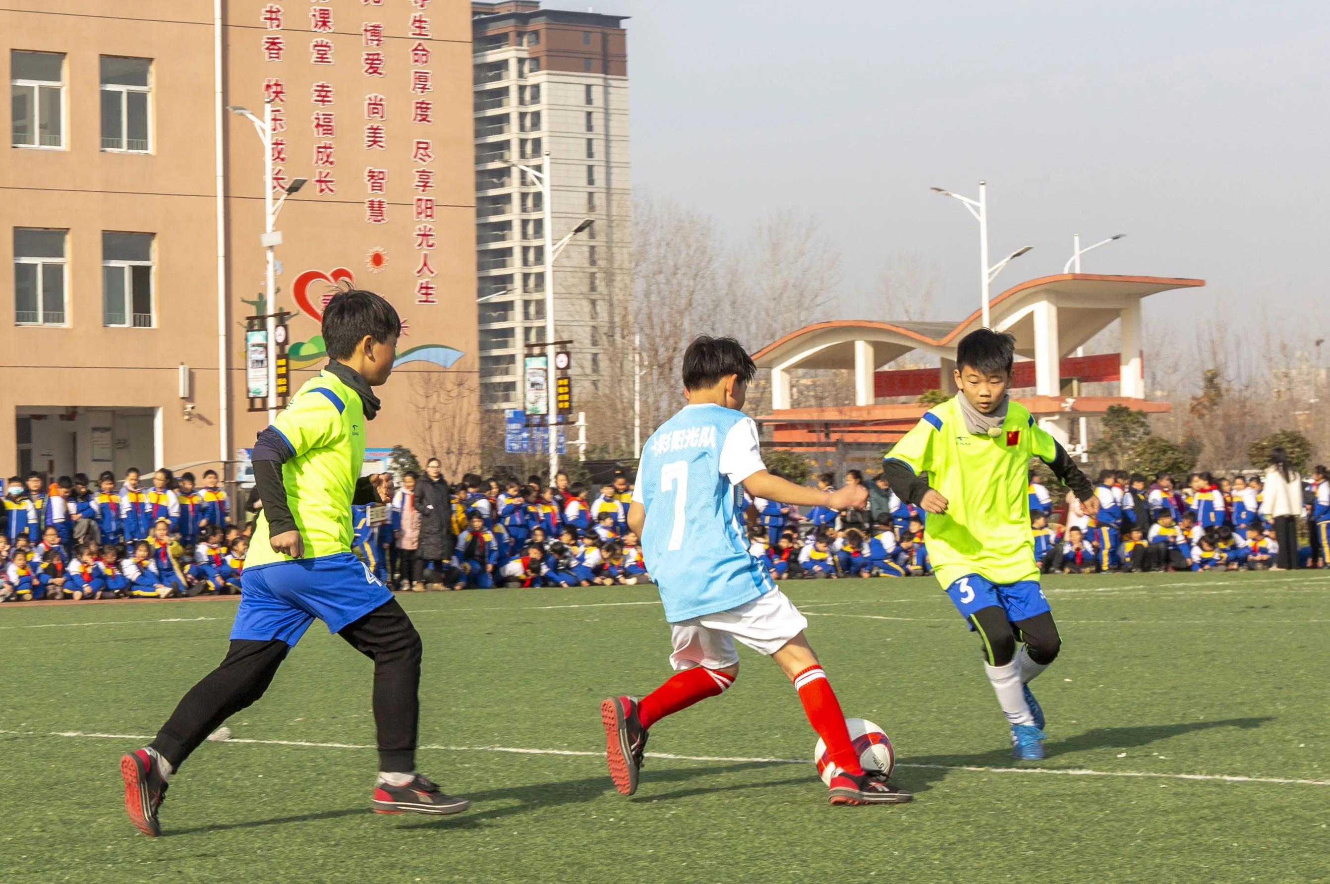 瓒崇悆閫佹暀涓嬩埂,瓒崇悆閫佹暀涓嬩埂娲诲姩