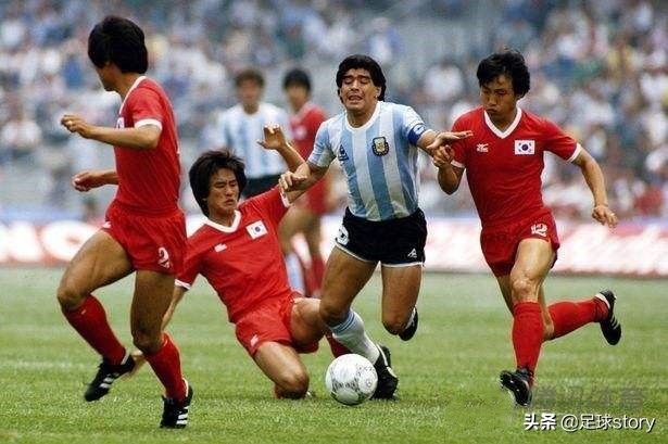 历史上伟大的左边锋,足球世纪十大前腰