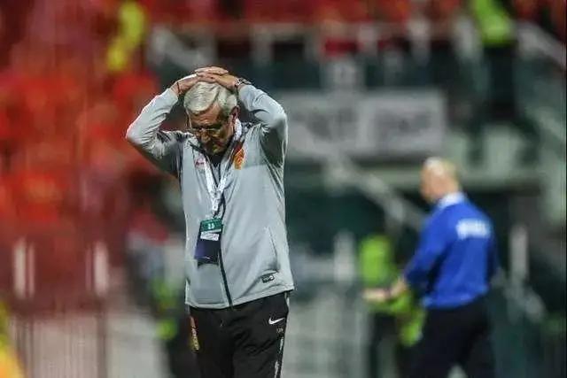 国足重新选帅最新消息,对国足的评价搞笑