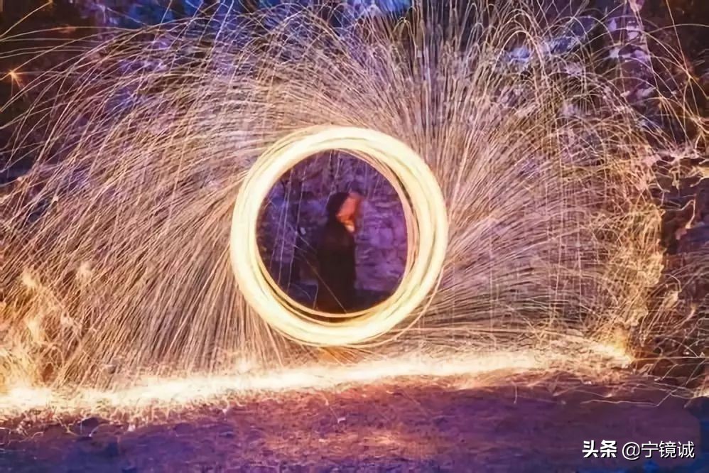 顺丰创始人王卫眼中的心态,顺丰创始人王卫的创业故事