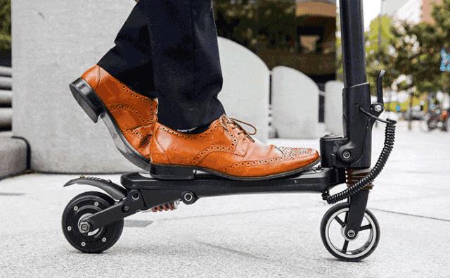 电动滑板车成人可折叠续航120,电动滑板车成人可折叠能跑多远