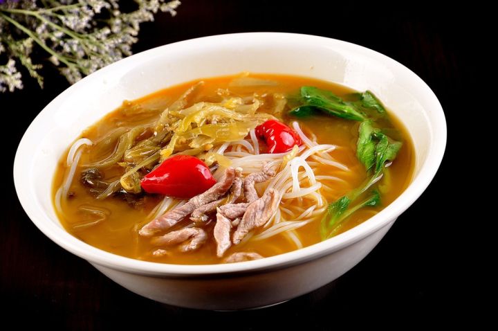 泡椒是怎么制作的,泡椒怎么做比较简单