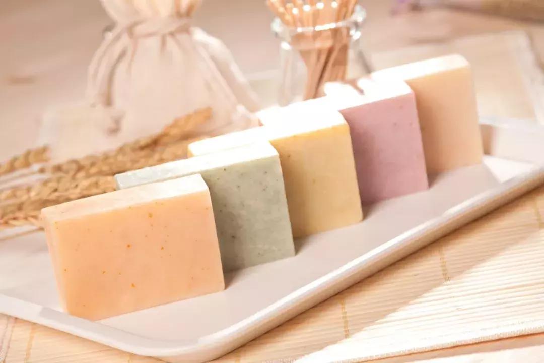 香皂被沐浴露取代,香皂会被污染吗