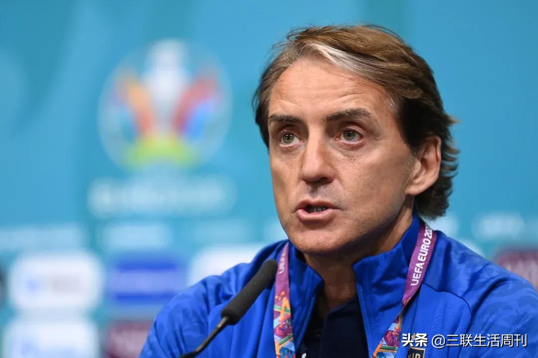 “把欧洲染成蓝色”：非典型的意大利，完成了老一代人的梦