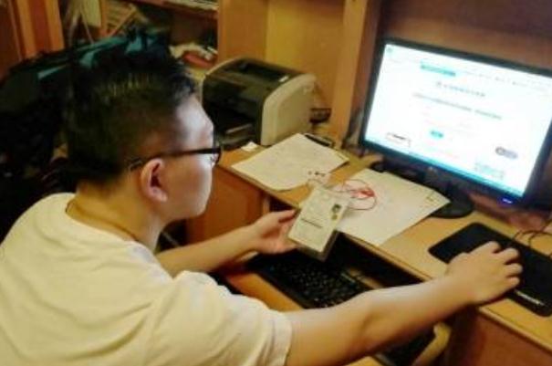 安徽考生超一本线127,考生高考超一本线52分激动落泪