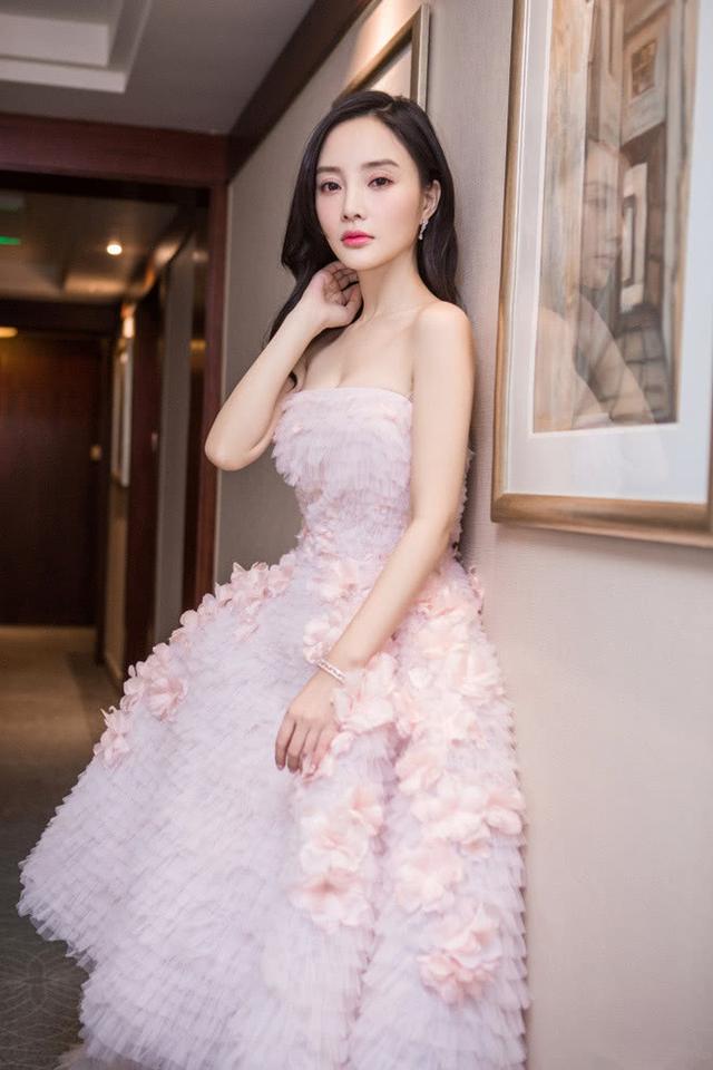 李小璐祖籍安徽安庆市哪个县,李小璐出生于安徽安庆