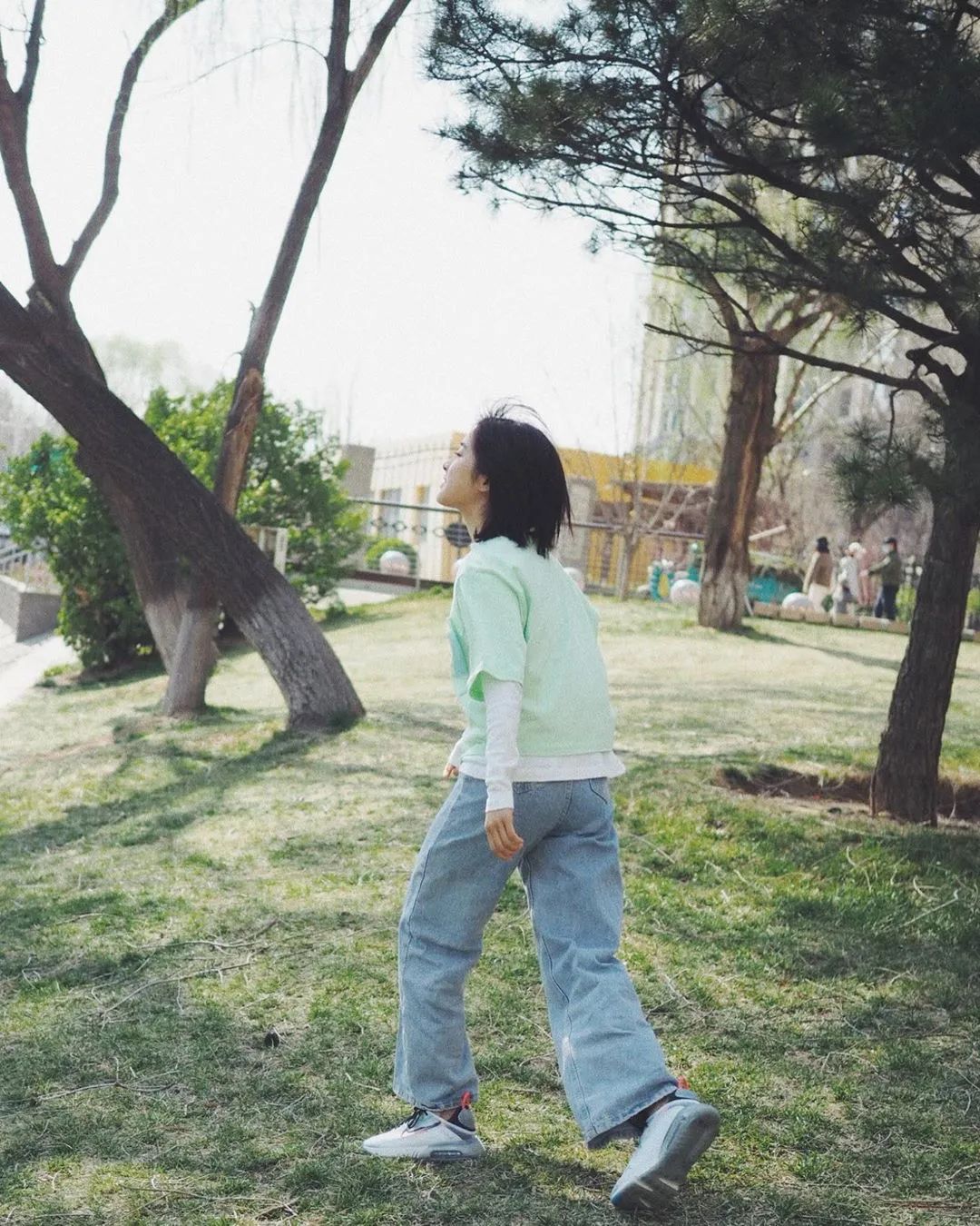 所有女生！帮你扒了10位女明星的*服私**，520照着穿就对啦