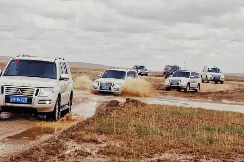 帕杰罗越野能力真的强吗 (帕杰罗是越野性能最好的车)