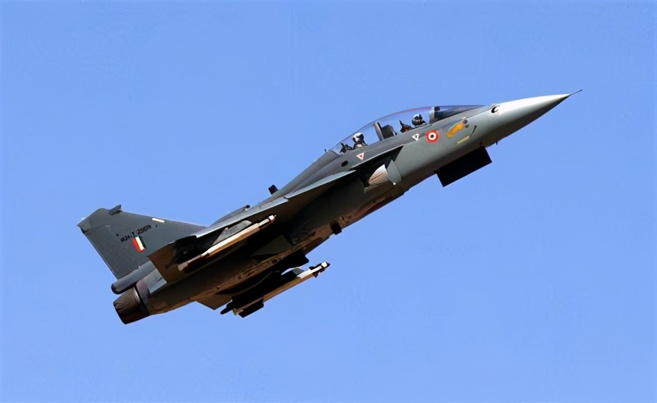 f18模拟起降2的航母在哪,模拟f18在航母上起飞