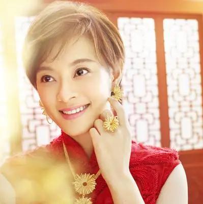 网上买的手链断在实体店修要钱吗,金手链断了维修怎么收费