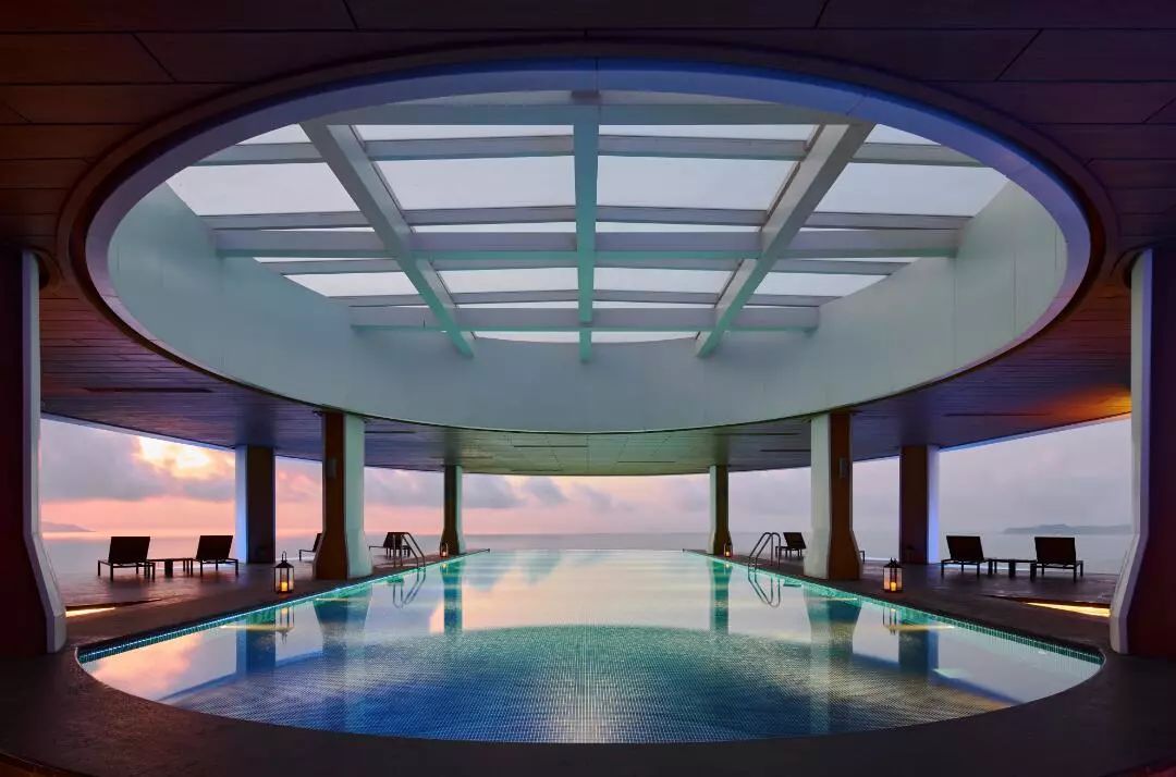 这才是真正意义上的豪华邮轮,号称全球顶级豪华邮轮