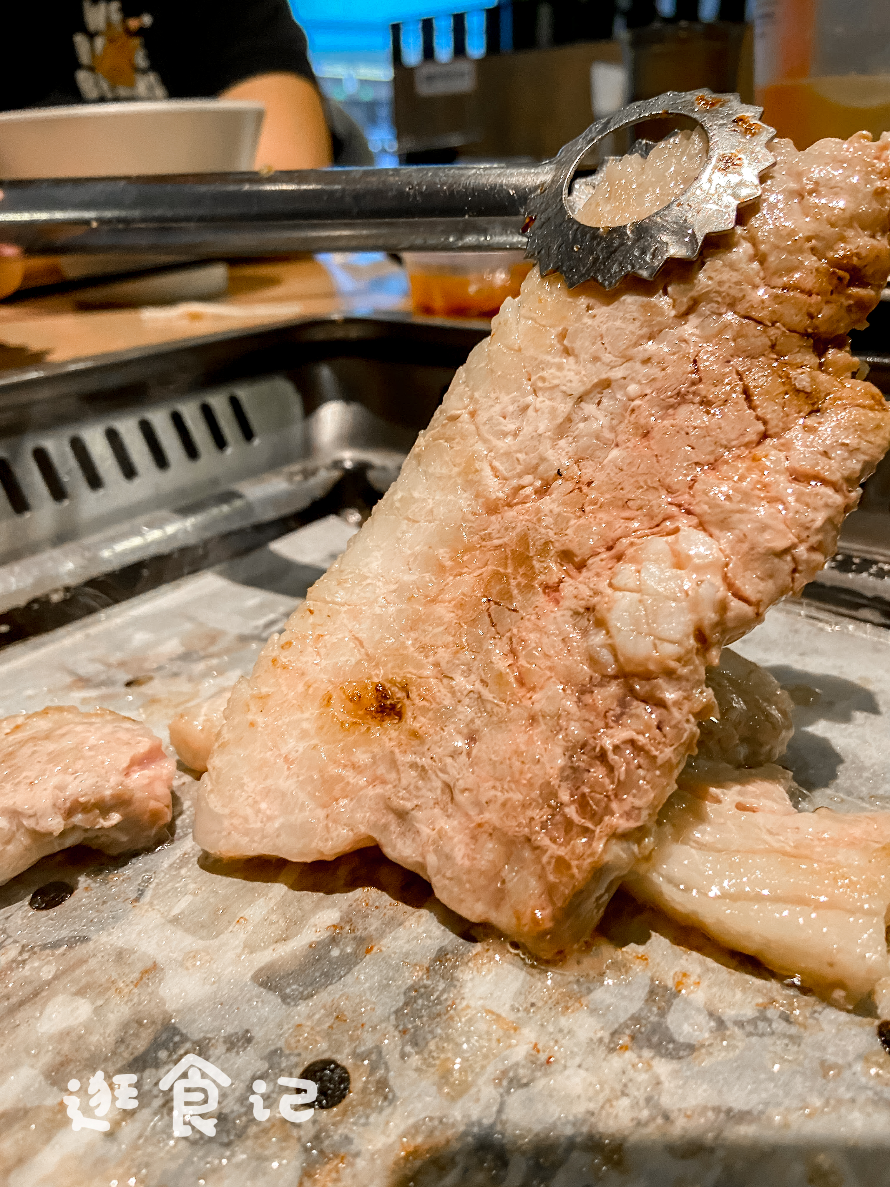 新石器烤肉特色,过气网红餐饮现状