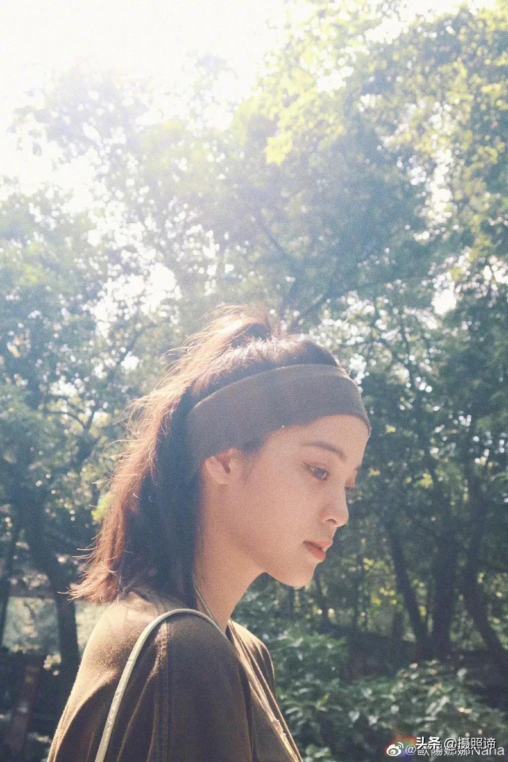 侧脸拍照好看的秘诀,侧脸不好看拍照技巧与角度