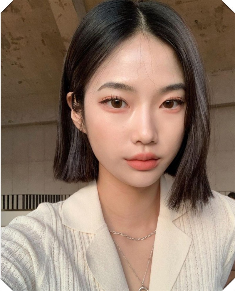 适合尖下巴的发型图片欣赏,下巴短适合什么样的发型图片欣赏