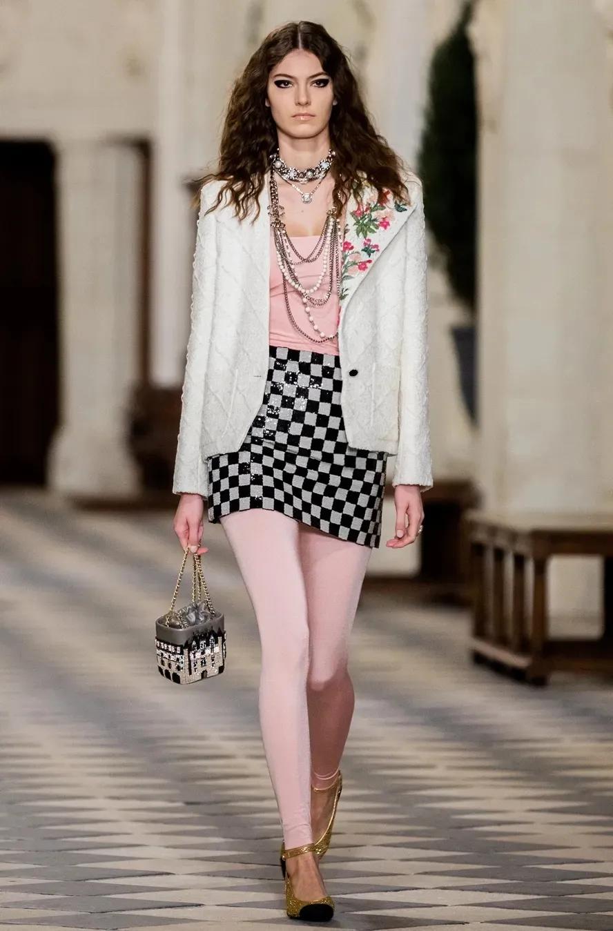 今年为啥流行棋盘格,棋盘格现在还流行吗