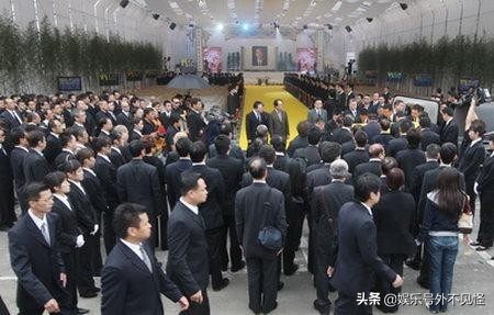 现在的香港娱乐圈怎么样了,现在香港娱乐圈怎么样了