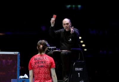 羽毛球裁判手势教学,羽毛球比赛裁判手势图解pdf