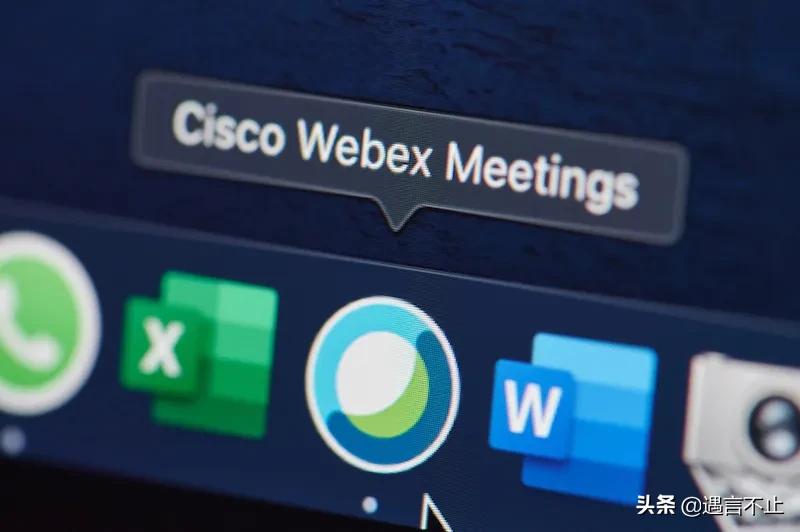 41岁创业百亿富翁，不通英文，8次拒签，他才是真正的华人之光