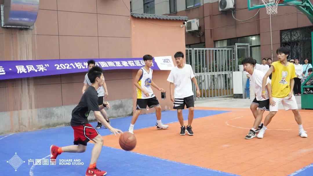 那些篮球场热血沸腾的瞬间,你们在球场上拼搏的样子