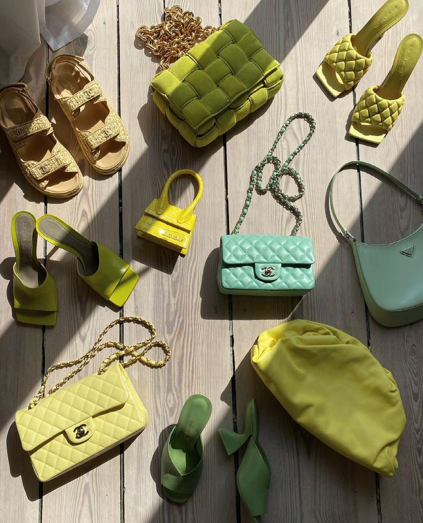 时尚玩转色彩让你轻松穿搭不出错 (100例经典色彩搭配穿搭)