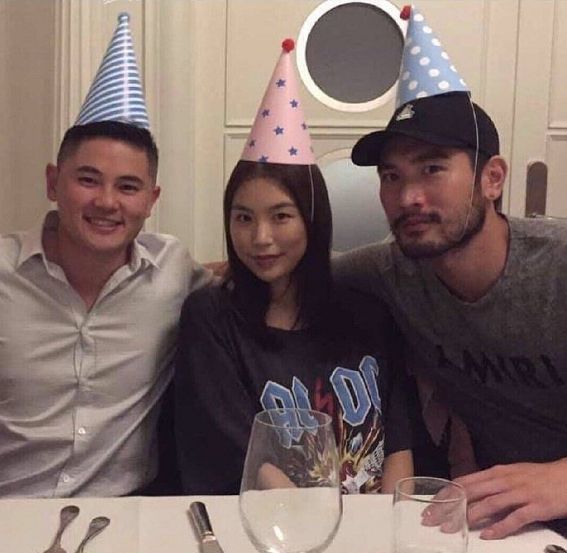 高以翔女友bella黑料图片,高以翔女友bella化妆视频