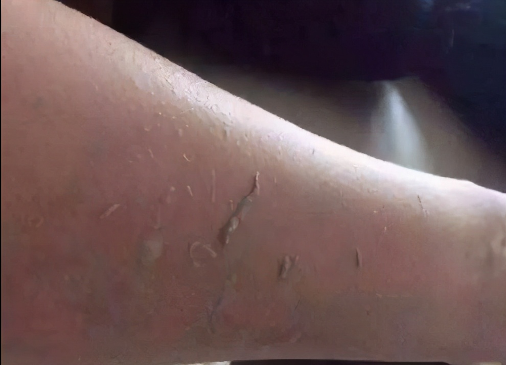 小孩一周洗几次澡冬天,女生冬天一星期洗几次澡