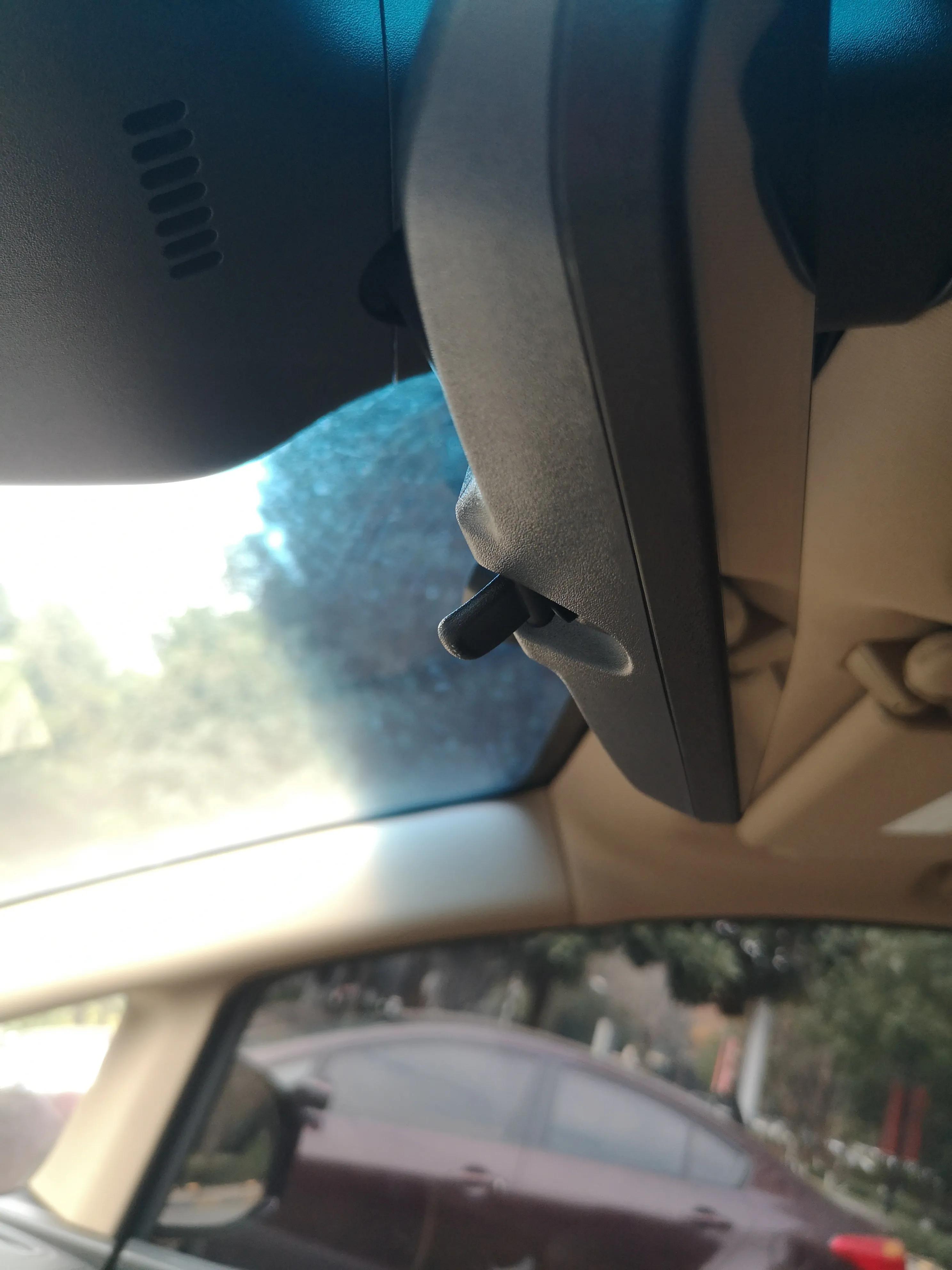 新款别克gl8内饰镜如何调节成视频模式