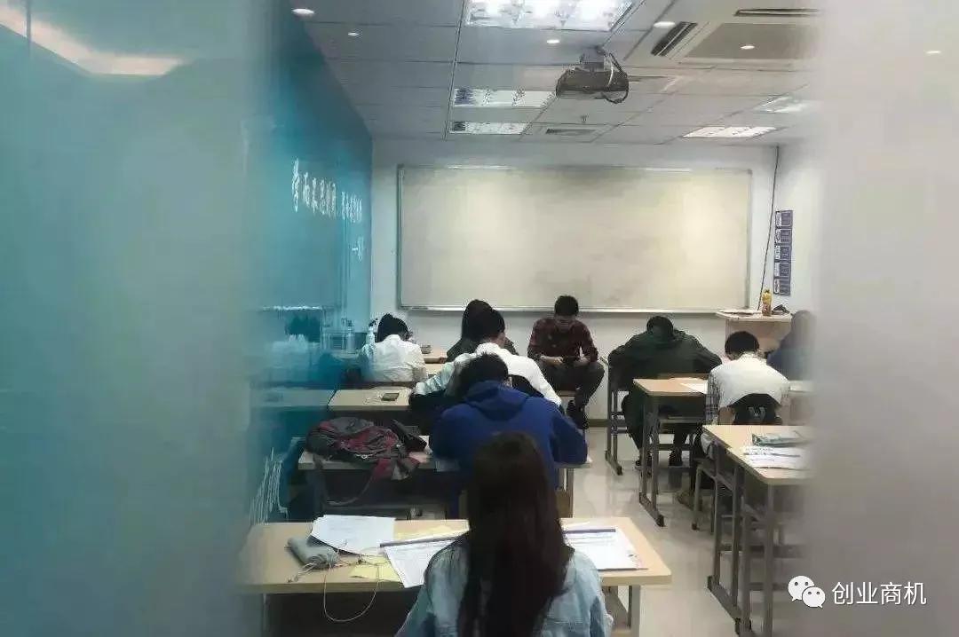 零成本暴利100种方法,普通人小成本赚钱思路