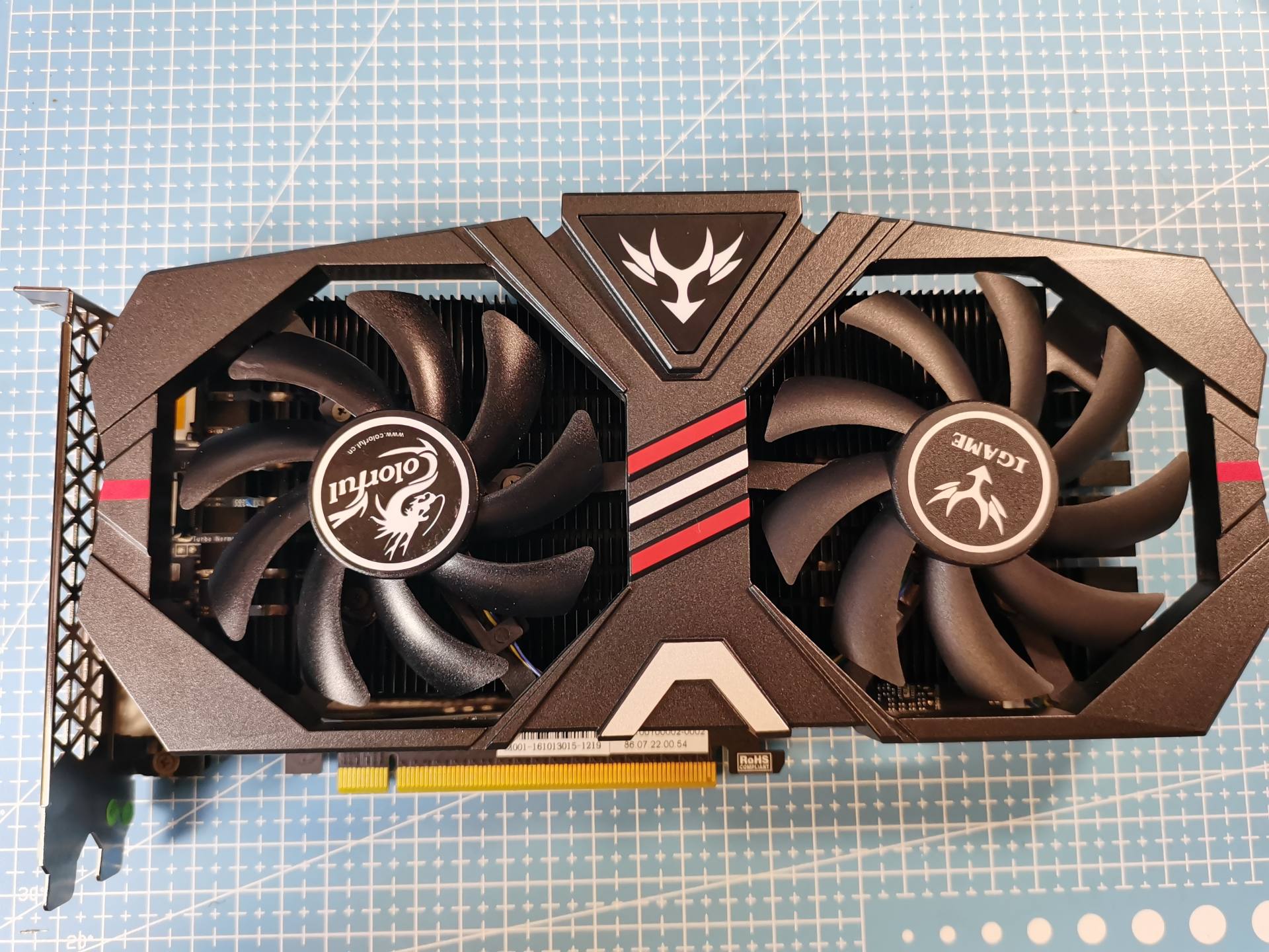 单风扇显卡换硅脂,显卡换风扇还是换硅脂好