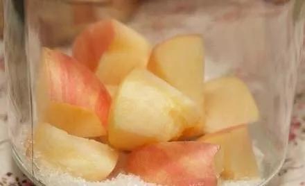 自制水果酵素的做法,自制水果酵素浇花方法