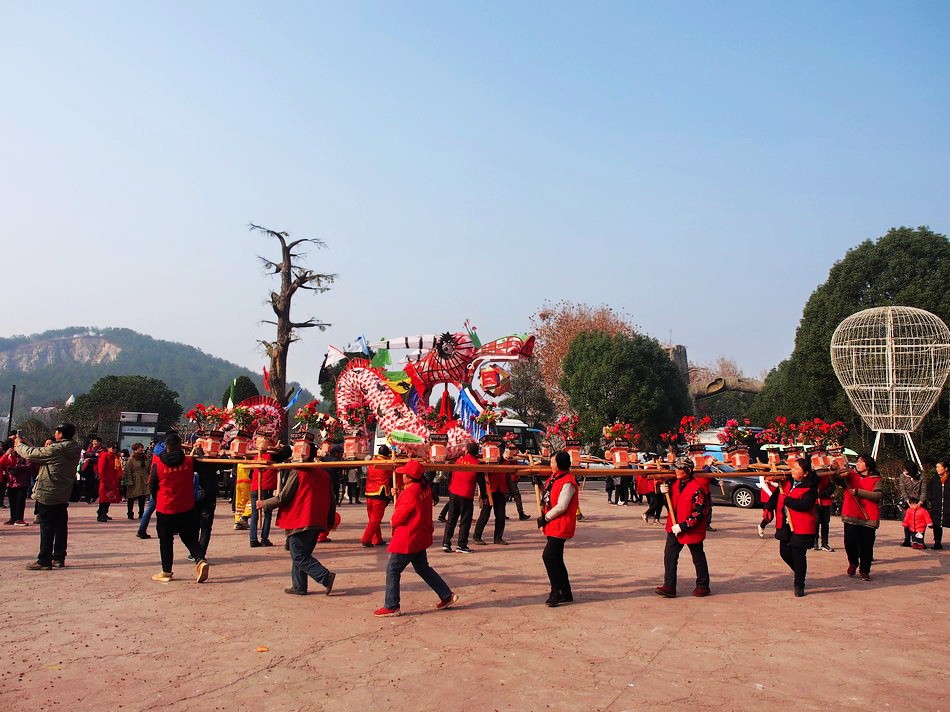 厉害了云雾山,一网捞起18000斤鱼,30块钱吃到撑