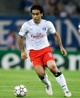 孙继海留洋巅峰战助曼城4球逆转,中国球员孙继海留洋制造进球数据