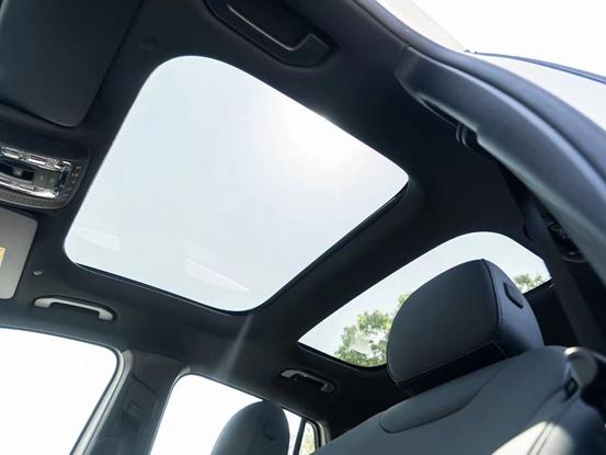 20款奔驰gla200动感型,2018款奔驰gla200时尚和动感区别