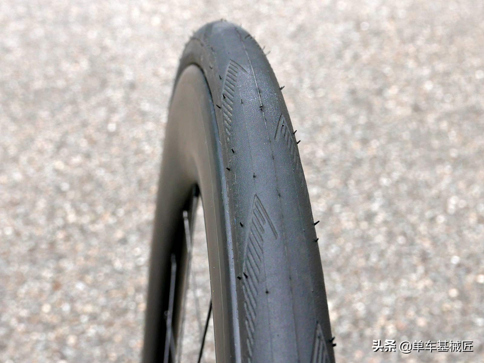 公路车上先是增肥的轮胎,现在又是增肥的轮框,是否真的有用?