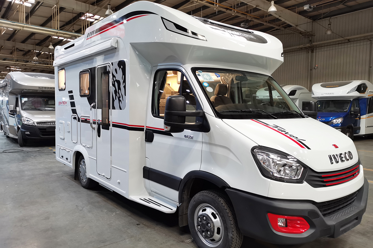 中天房车新季风畅游款,最新版的大通t型房车价格