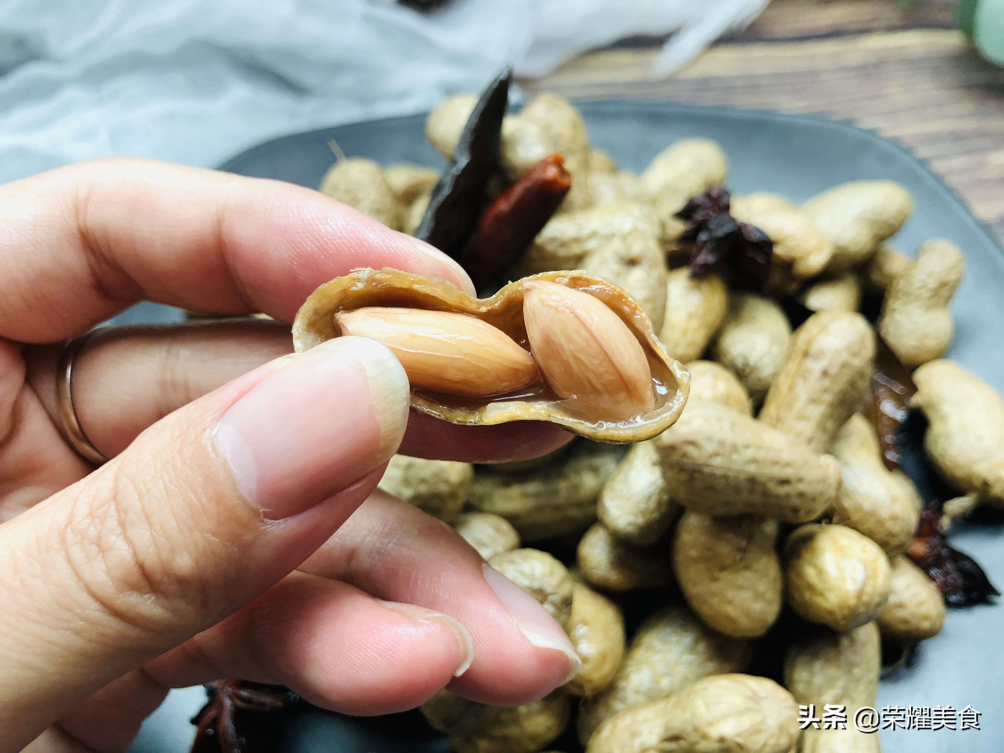 五香花生正确煮法,五香花生怎么煮没有香叶桂皮