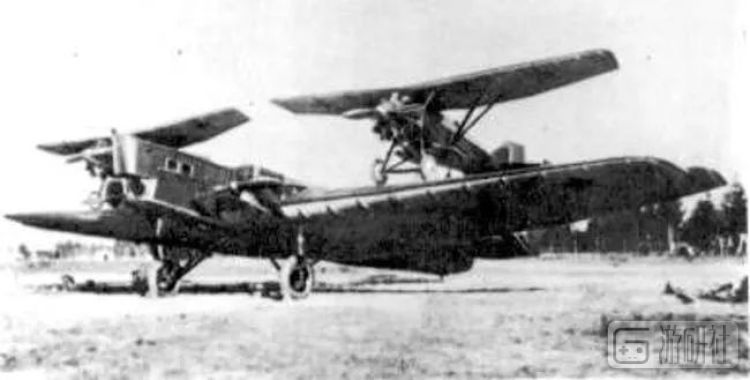 皇牌空战七航空母舰起飞,皇牌空战7和真实飞机对比