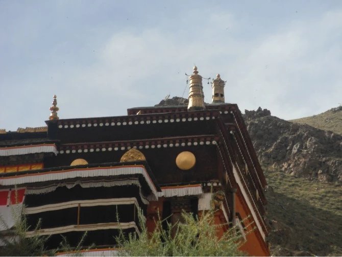 女孩独自一个人去旅游的心理,独自一人去西藏在哪里最好