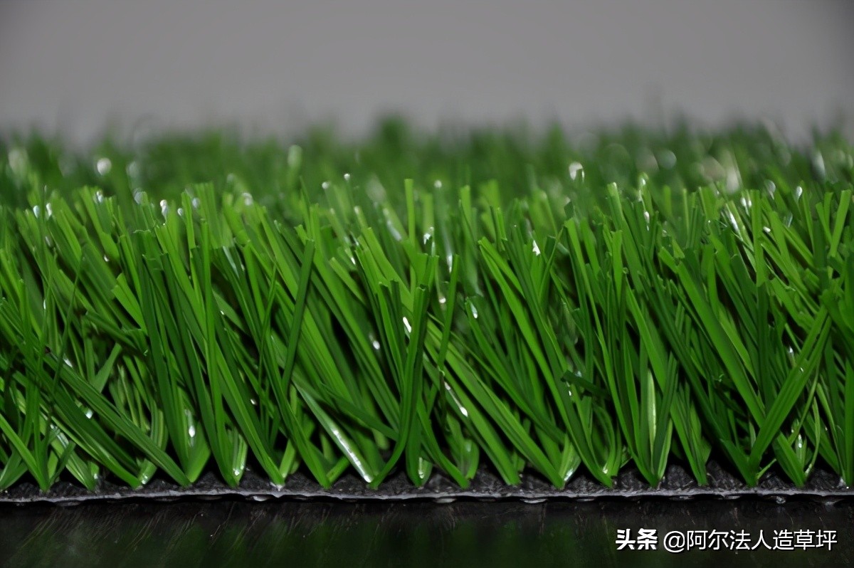 户外人工草坪修建5人制足球场,五人足球场的草坪铺设